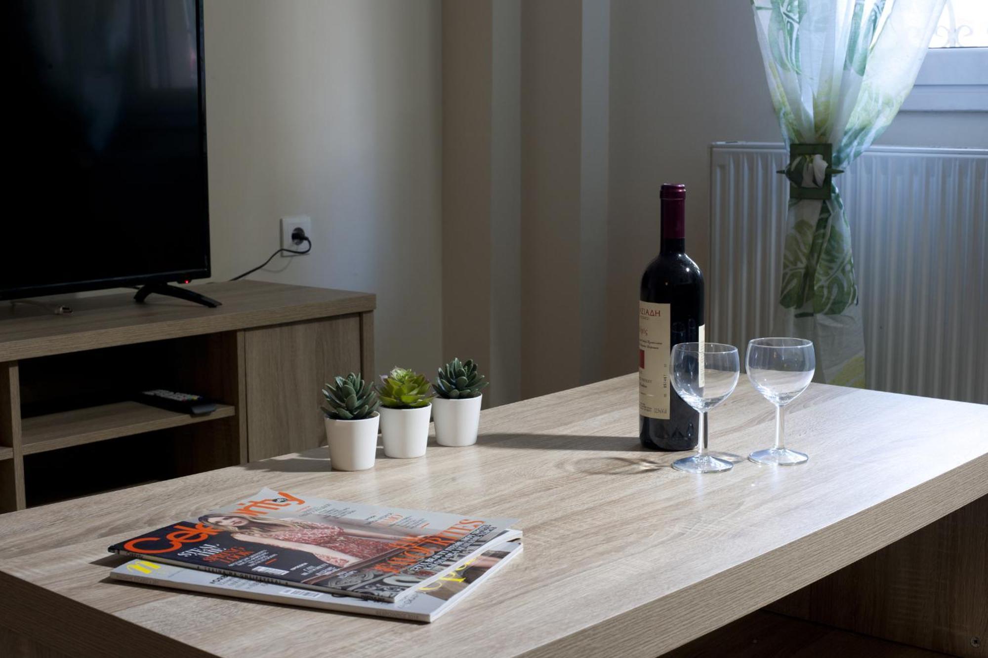 Comfortable Apartment At The Foot Of The Odeon Of Herodes Atticus Athen Exterior foto